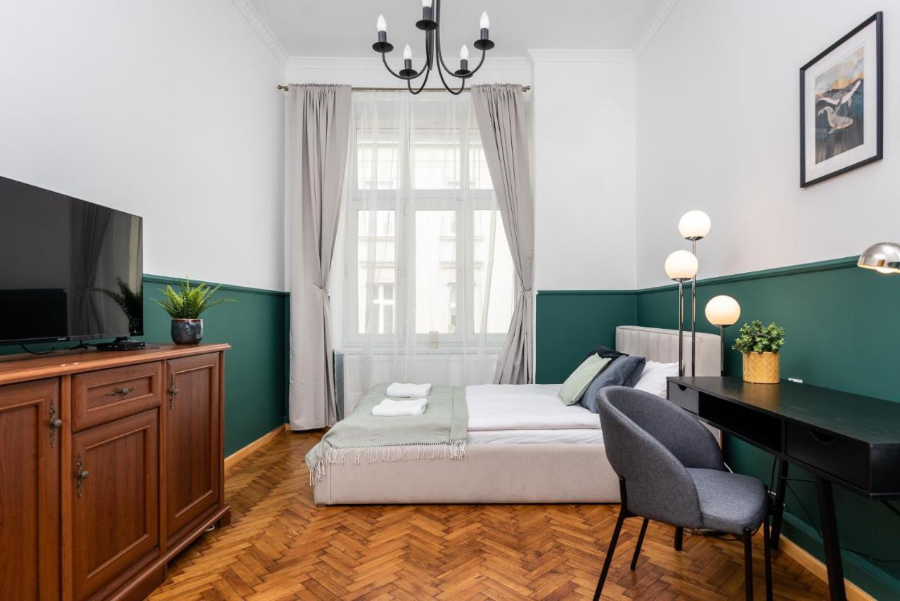 Classy Old Town Apartment - By Upstairs 克拉科夫 外观 照片