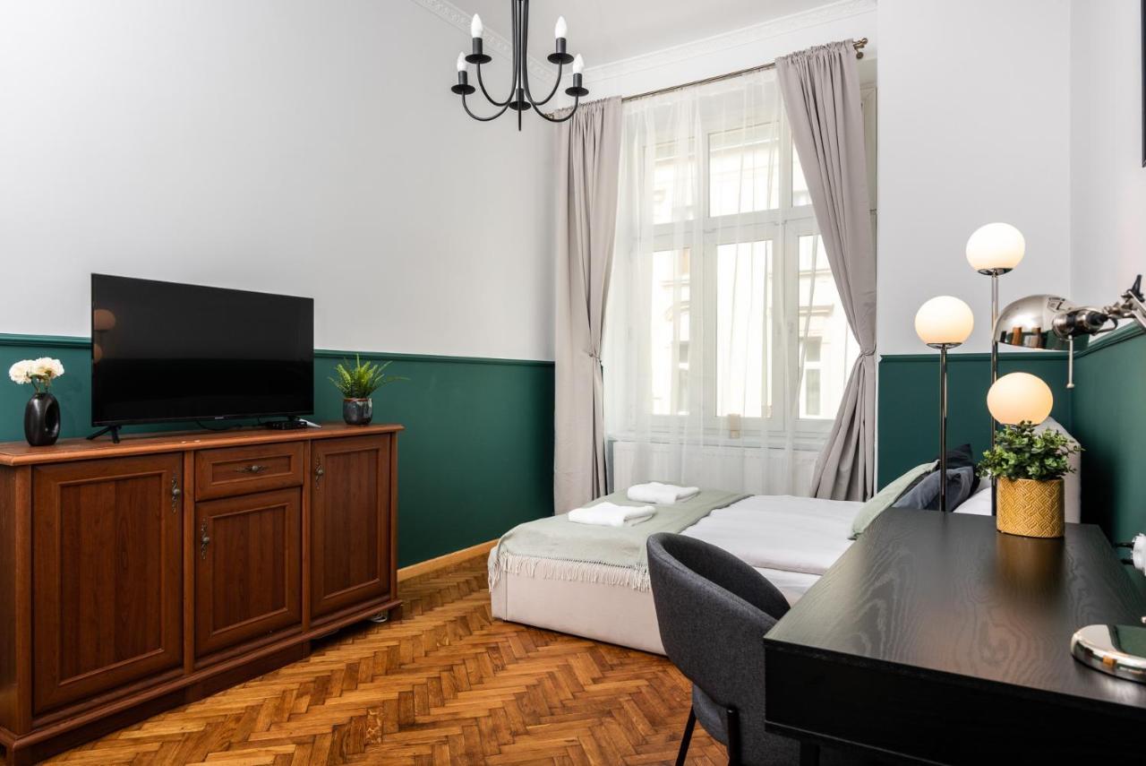 Classy Old Town Apartment - By Upstairs 克拉科夫 外观 照片